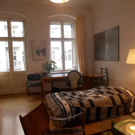 Habitación en casa particular Artflat